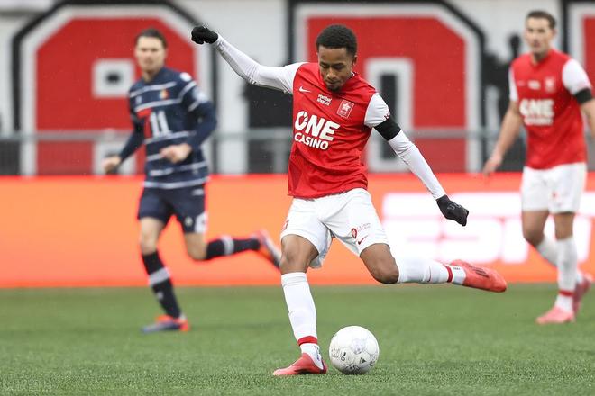 而其中尤为 而其中尤为