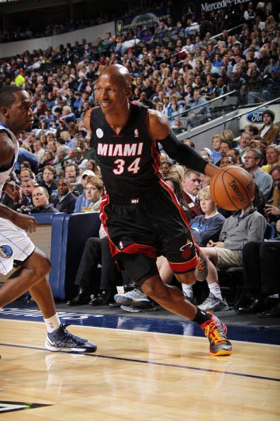 他依旧保持 他依旧保持