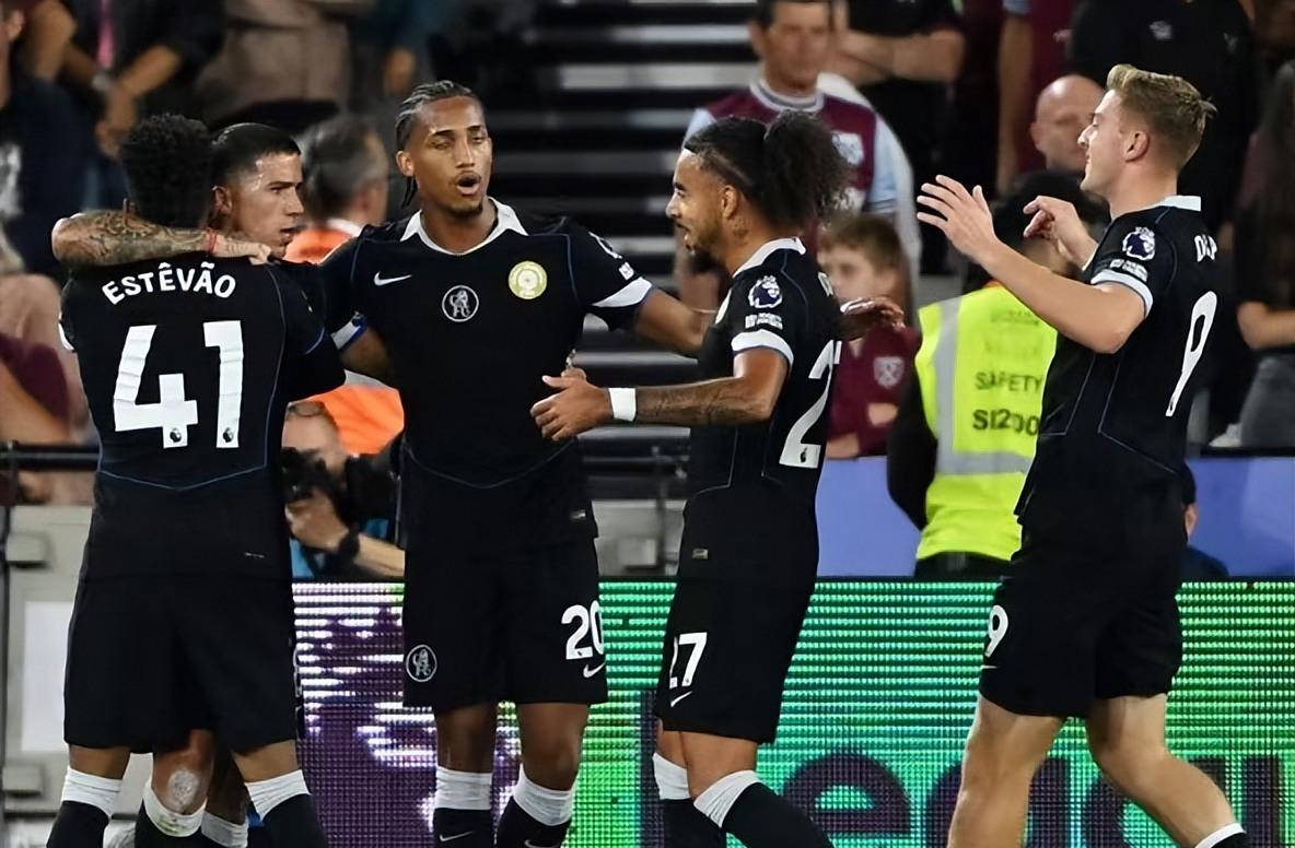 NBA揭幕战大热门对决！历史第二次状元榜眼同台竞技