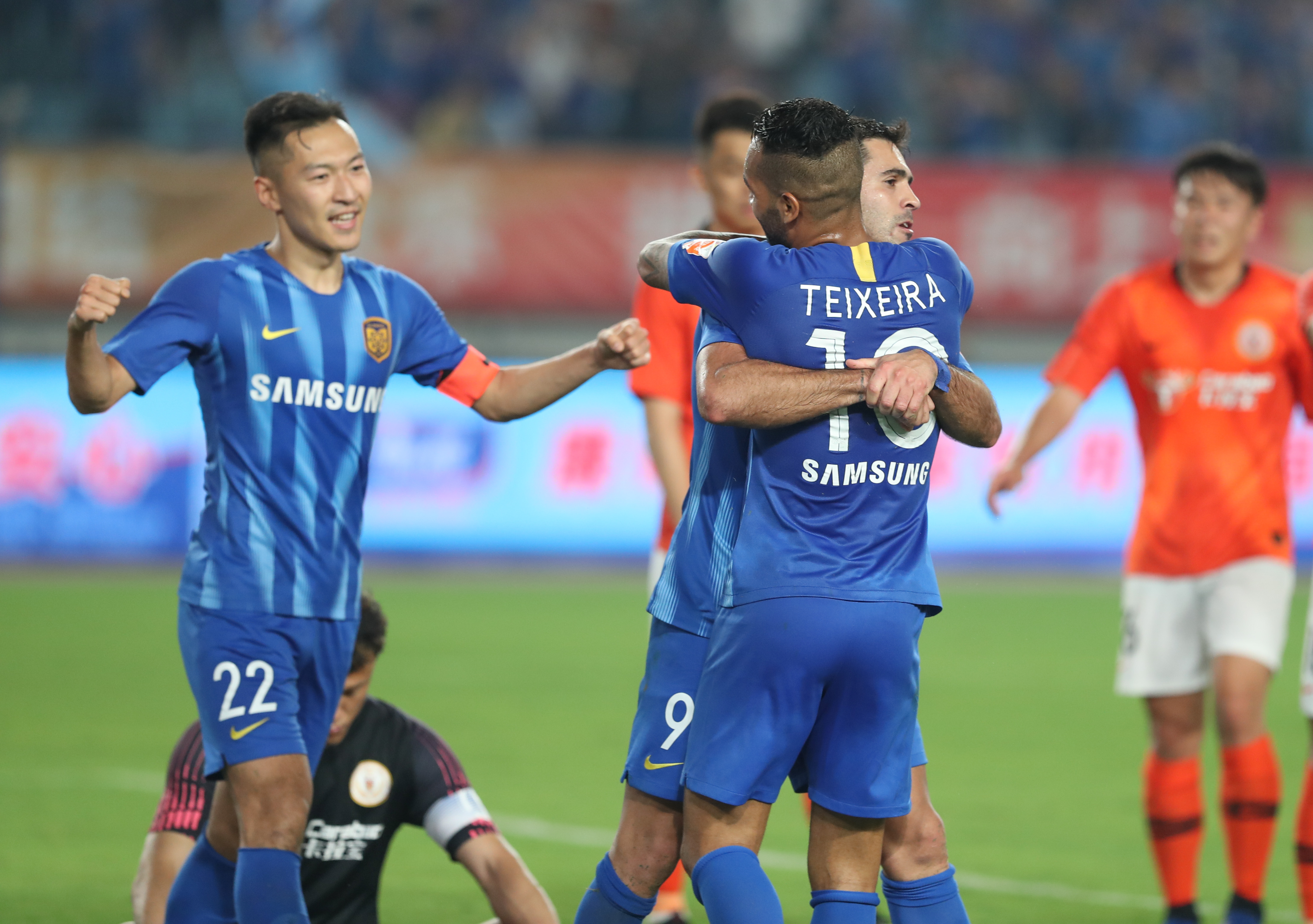 球场上的价 球场上的价