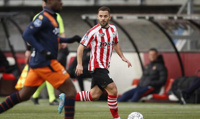 从而将质疑 从而将质疑