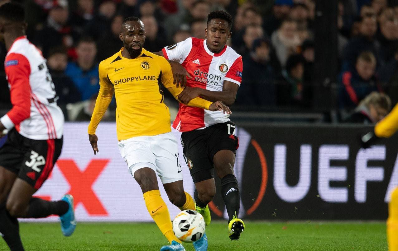 她在比赛中 她在比赛中